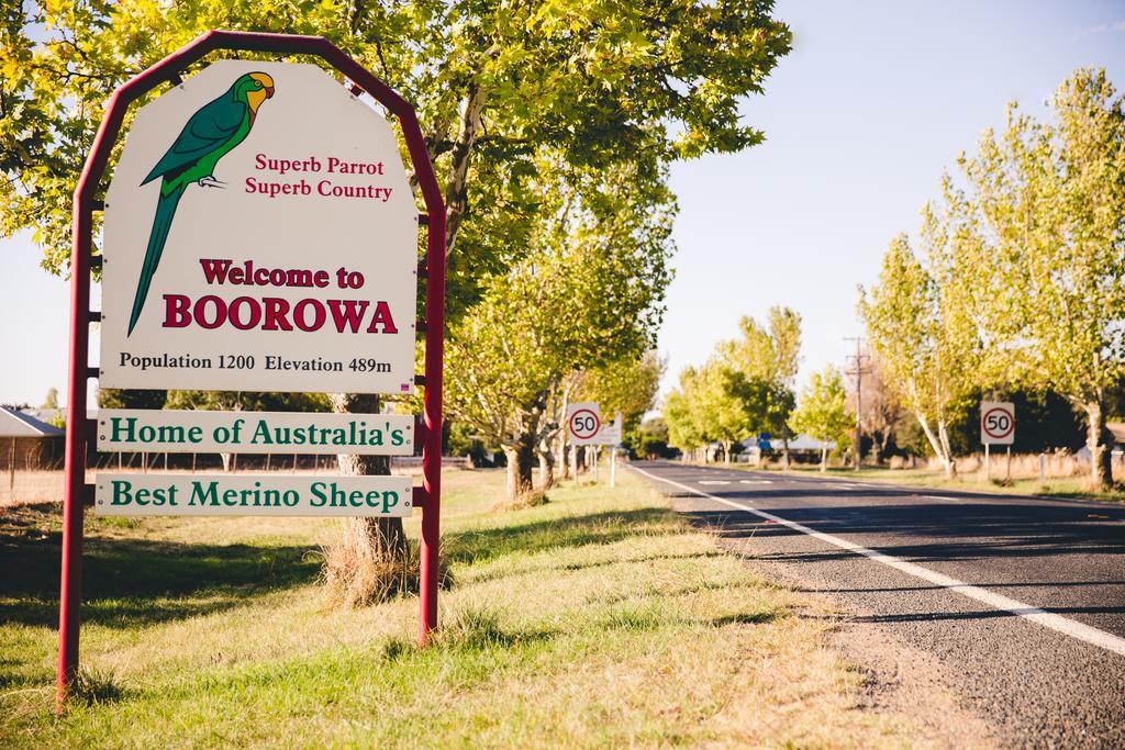 Boorowa Hotel Exterior photo